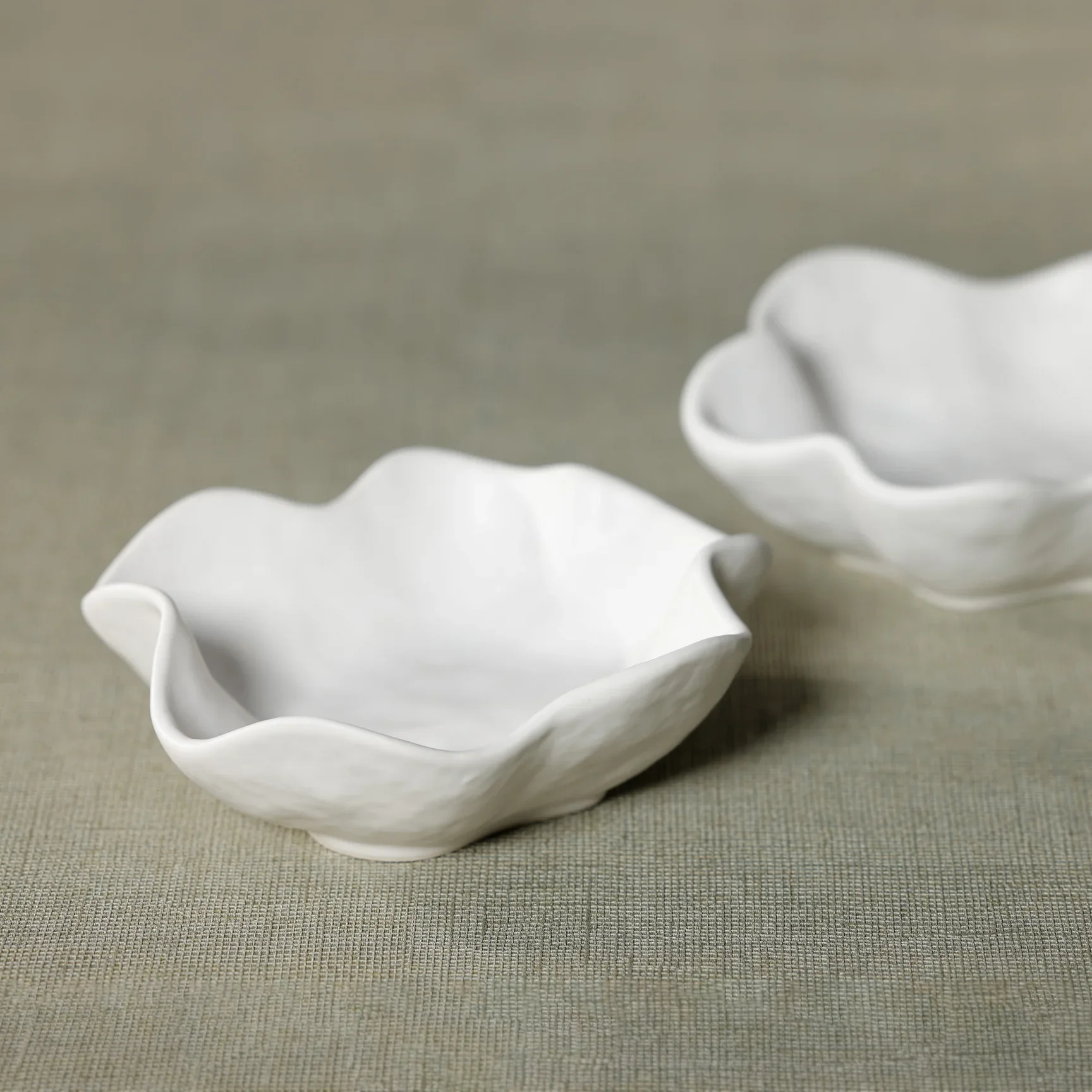 Alfresco Round Wavy Ceramic Condiment Bowls (Set of 4) - Image 3