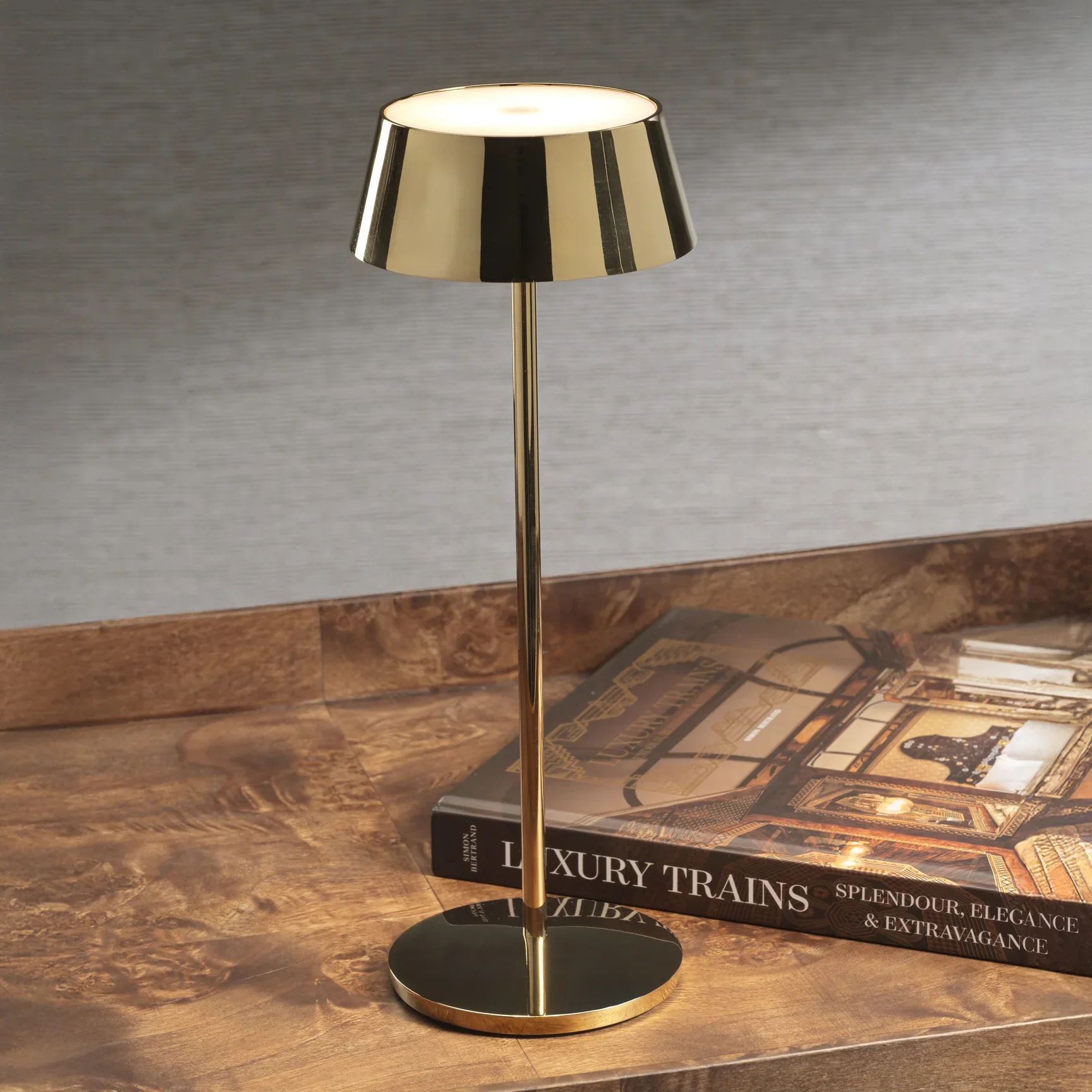 ANDRIA Rechargeable Table Light - Polished Gold - Image 9