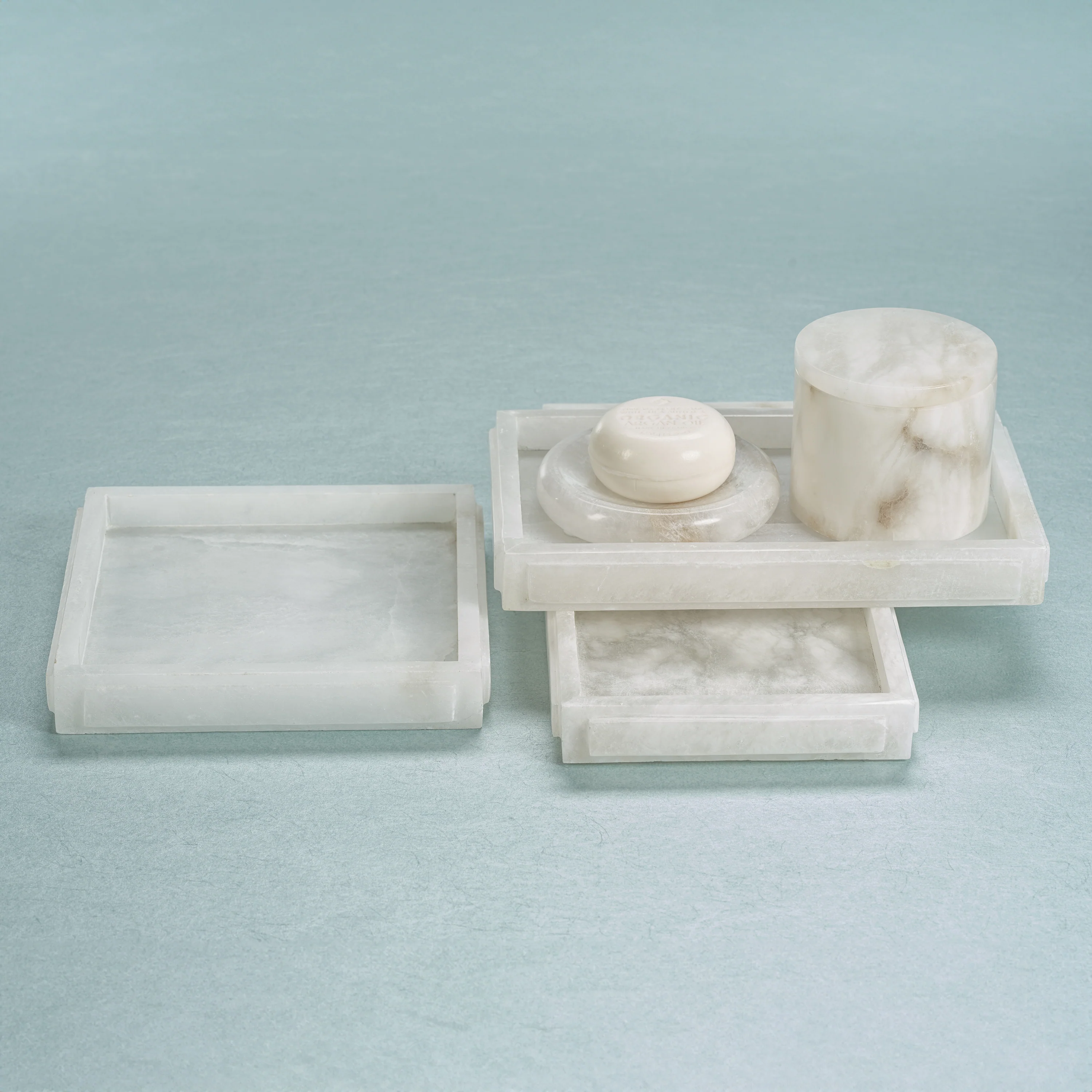 Côte d'Azur Alabaster Round Soap Dish - Image 4