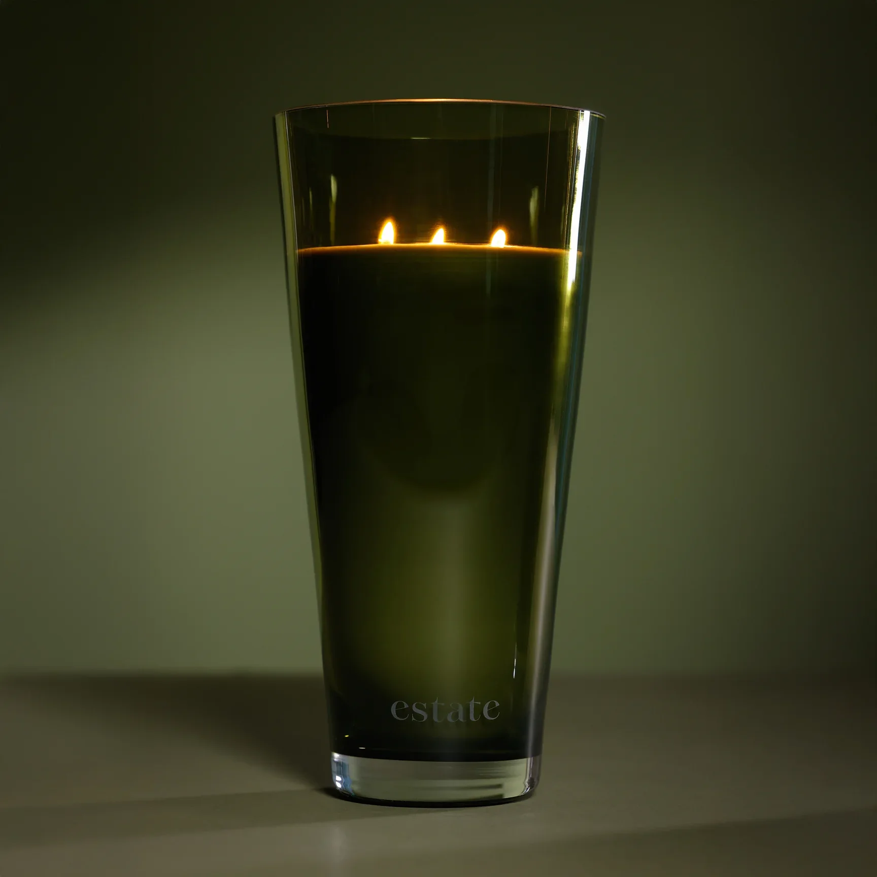 Estate Candle - 57 oz, Palm - Image 3