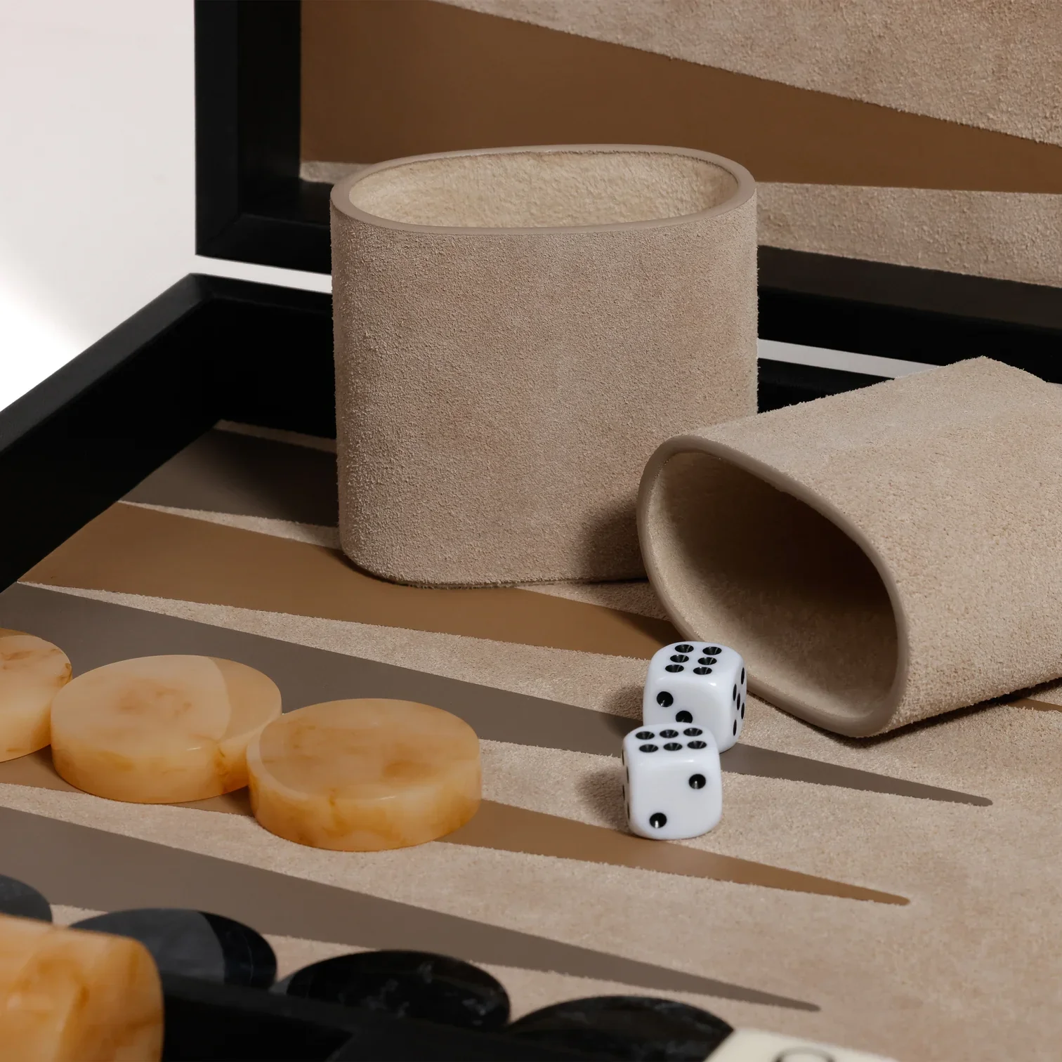 Geneva 19 in Backgammon Set - Midnight Black Leather - Image 10