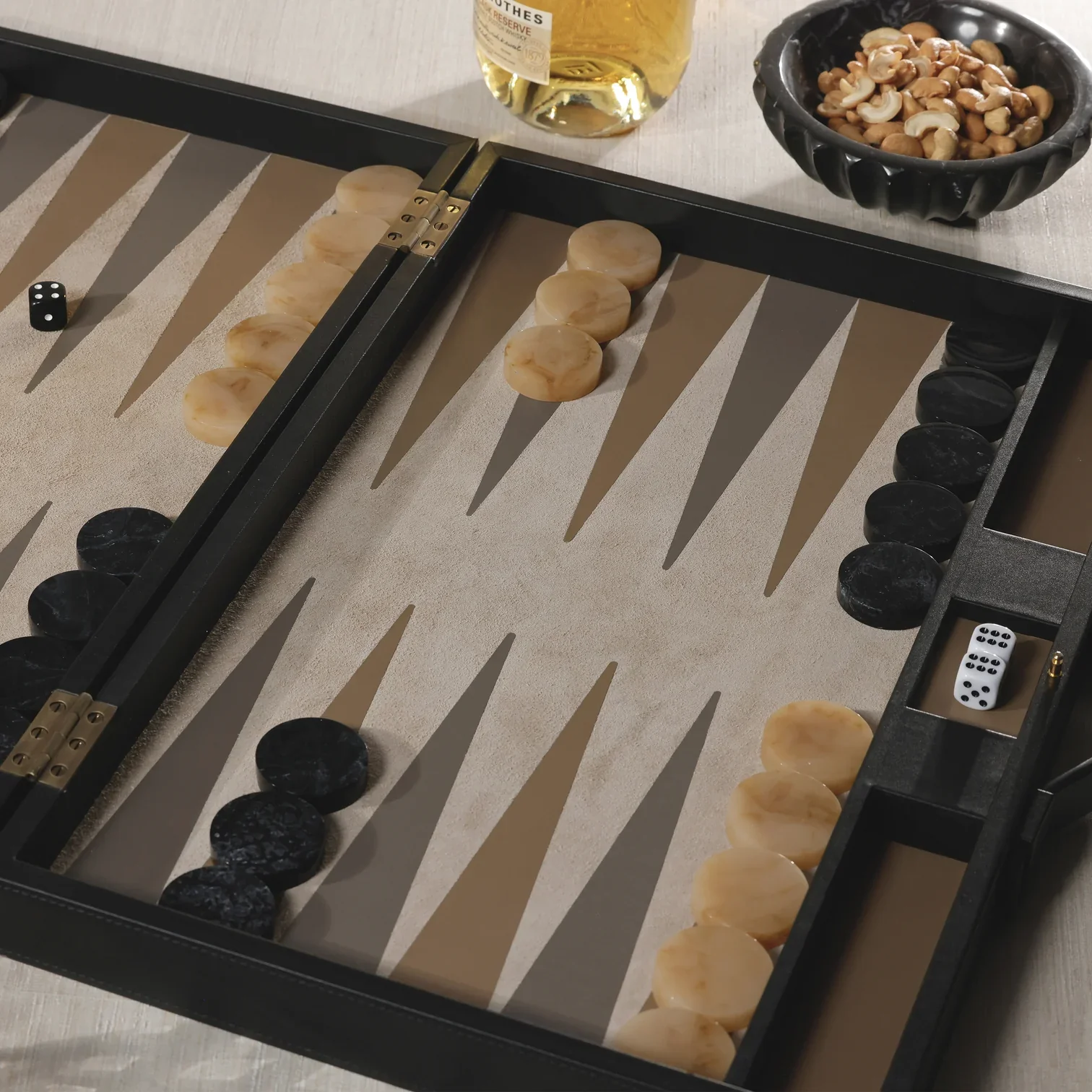Geneva 19 in Backgammon Set - Midnight Black Leather - Image 8