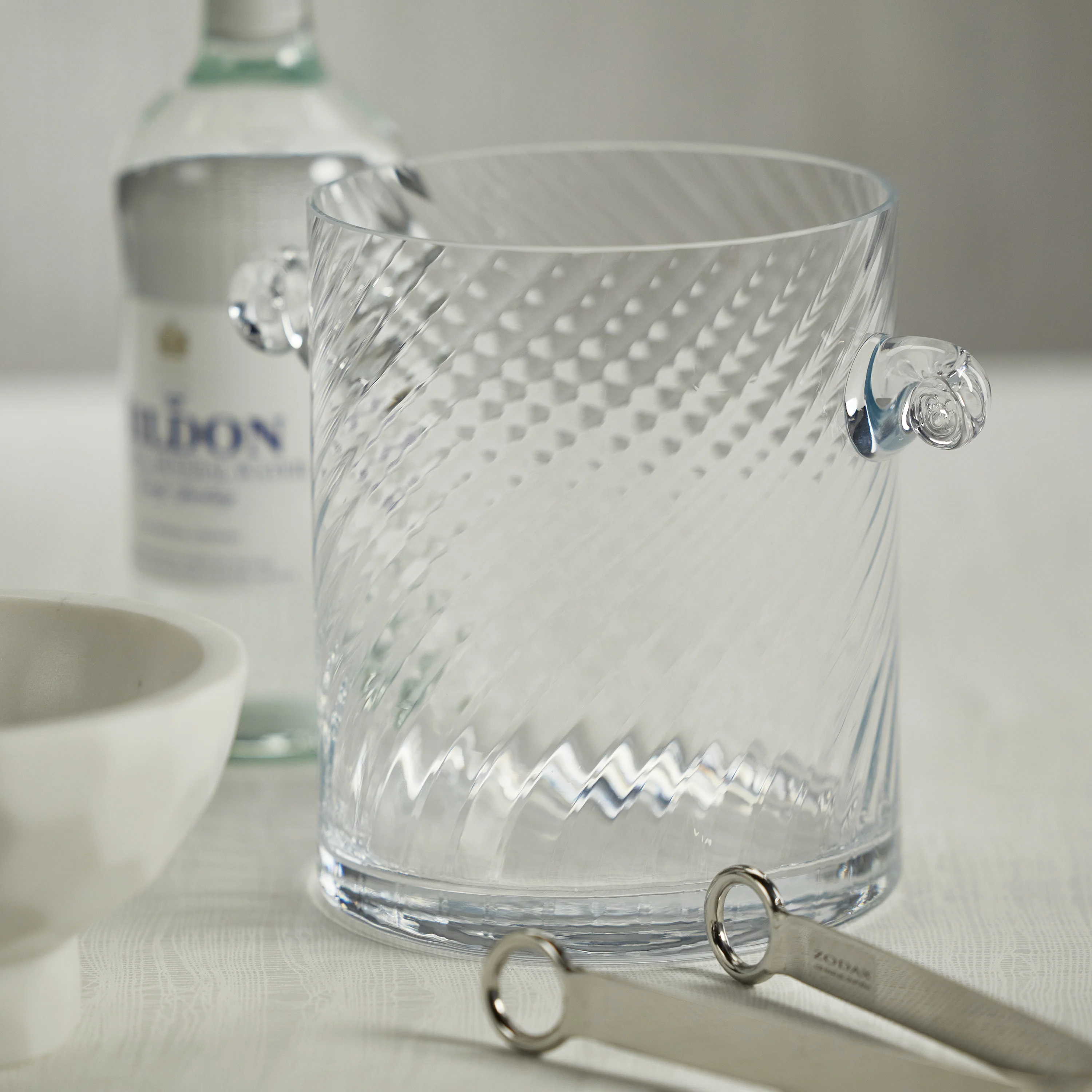 Bagatelle Swirl Glass Ice Bucket - Image 3