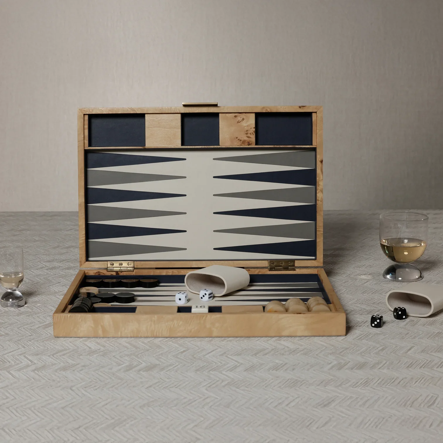 Marbella 16" Backgammon Set - Image 3