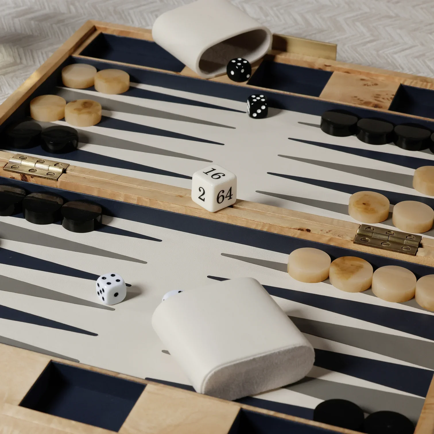 Marbella 16" Backgammon Set - Image 5