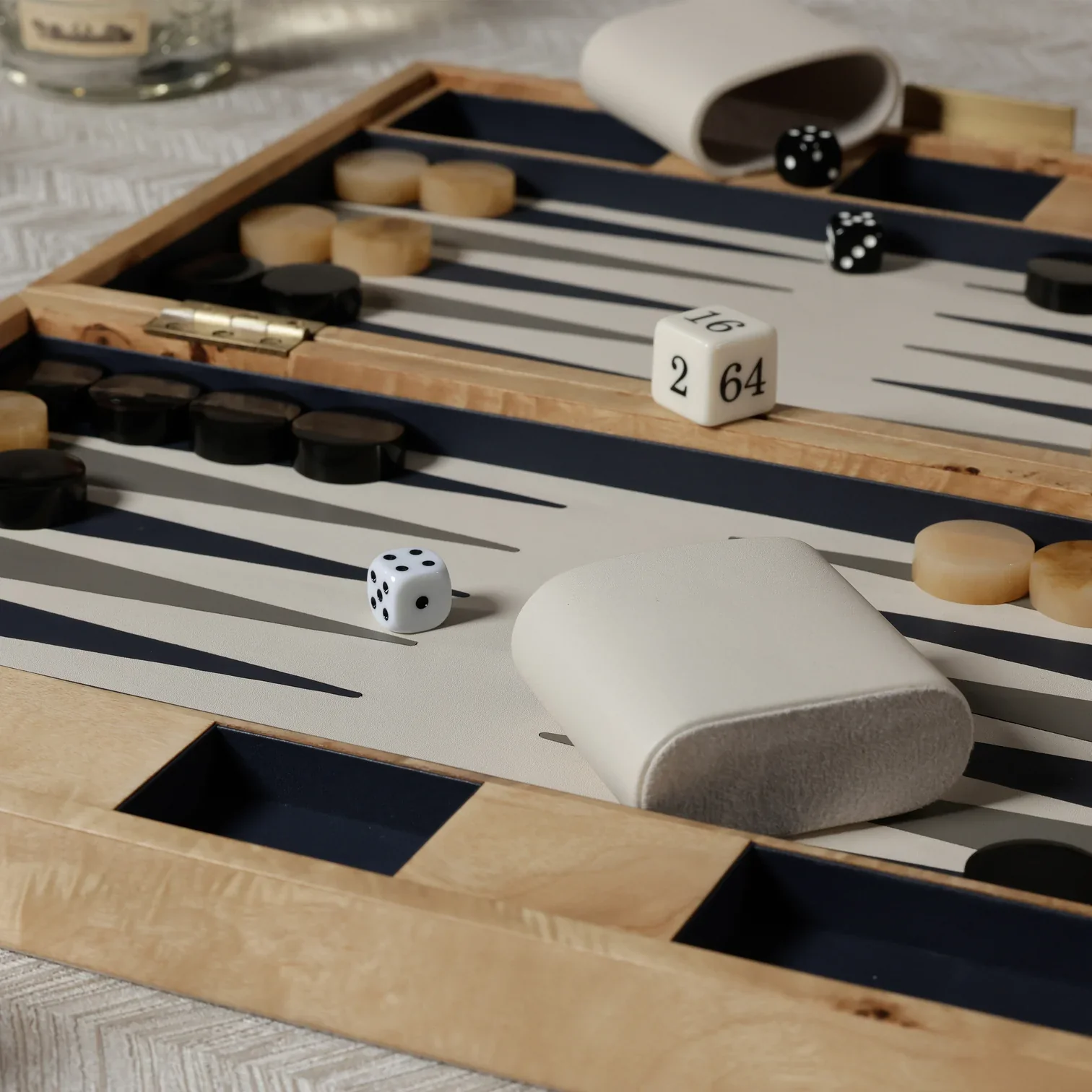 Marbella 16" Backgammon Set - Image 6