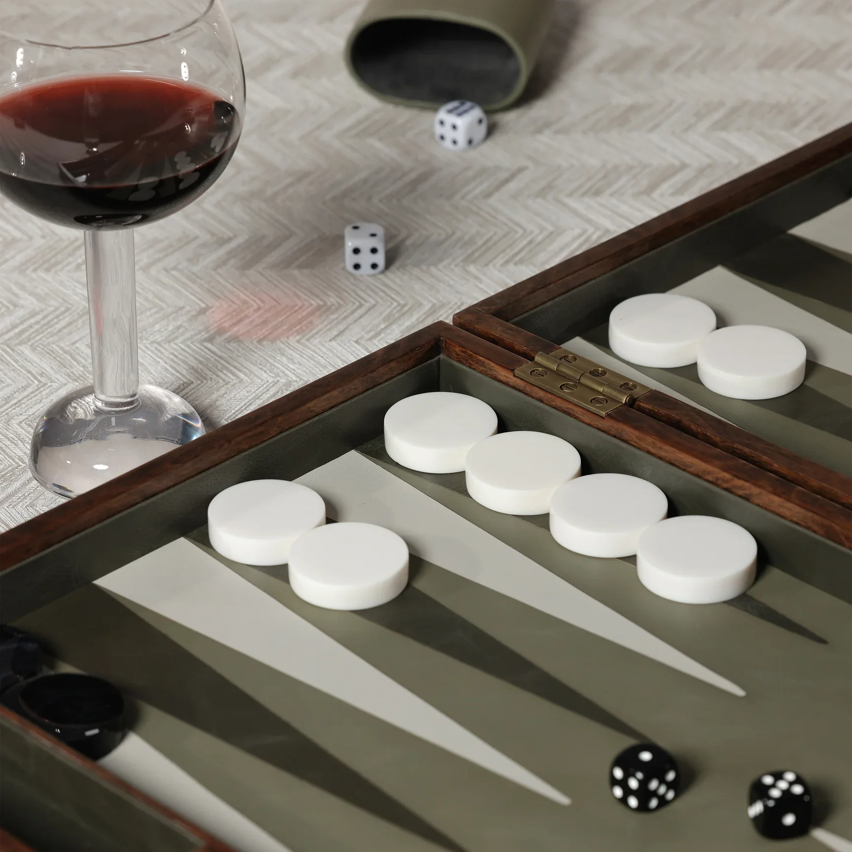 Palma de Mallorca 19 in Backgammon Set - Image 5