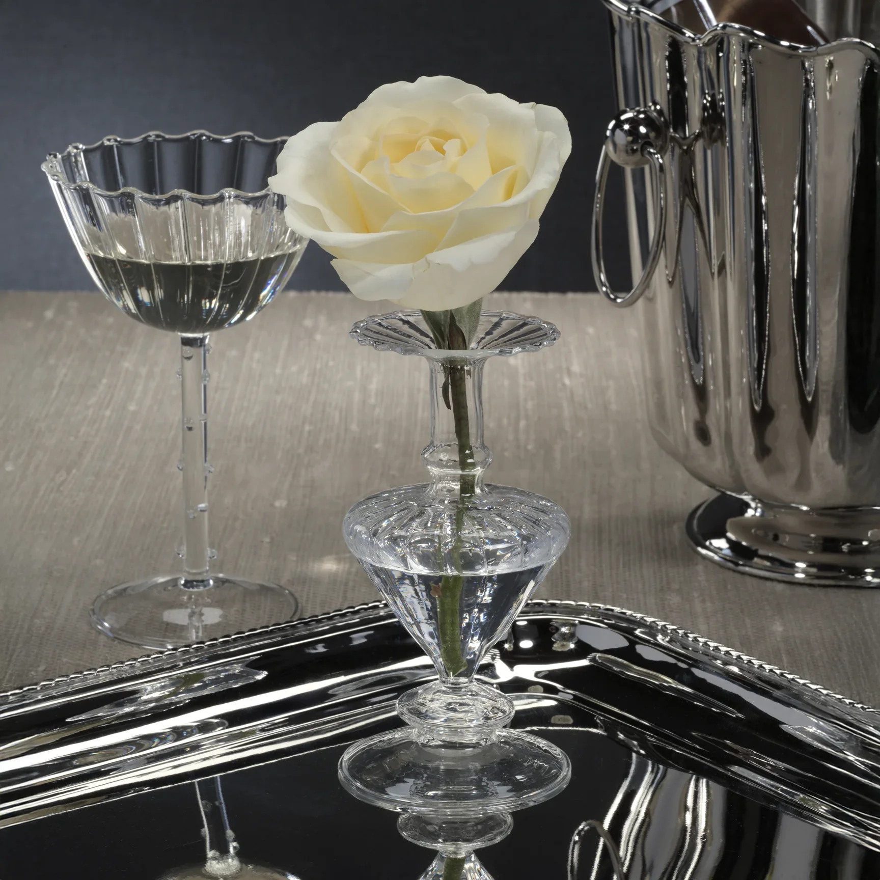 Pompidou Clear Glass Vase - Clear