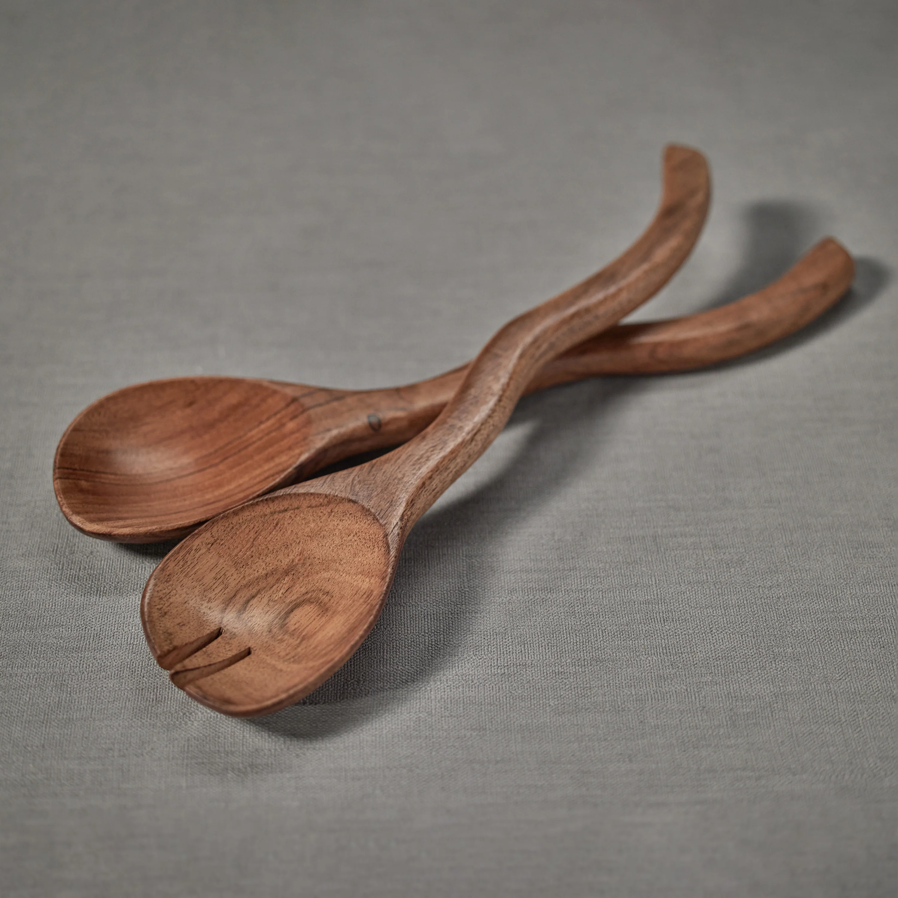 Mango Wood Curvy Salad Server Set - Image 4